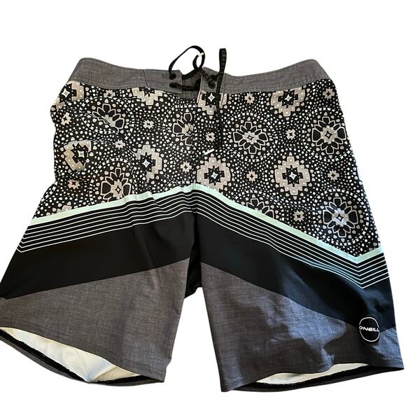O'Neill Hyperfreak Geometric Gray Black Board Shorts, Size 32 - Picture 1 of 4